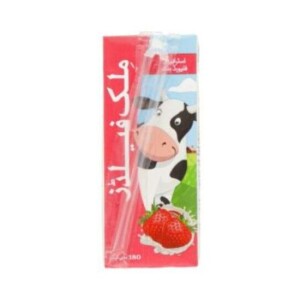 Strawberry flavored milk 180ml
